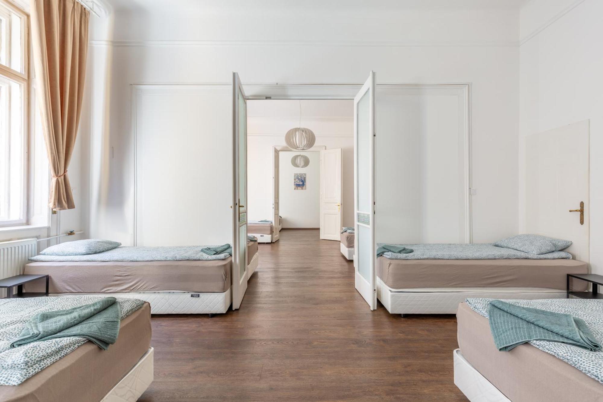 Anker Center By Stn Apartment Будапеща Екстериор снимка